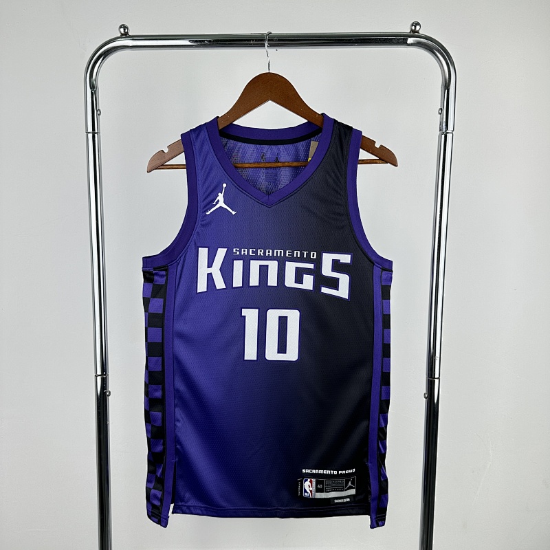 Nba Sacramento Kings 10 Derozan