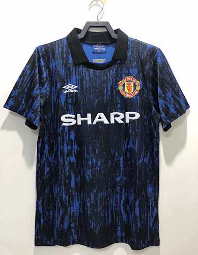 Manchester United Black Retro Fan Version
