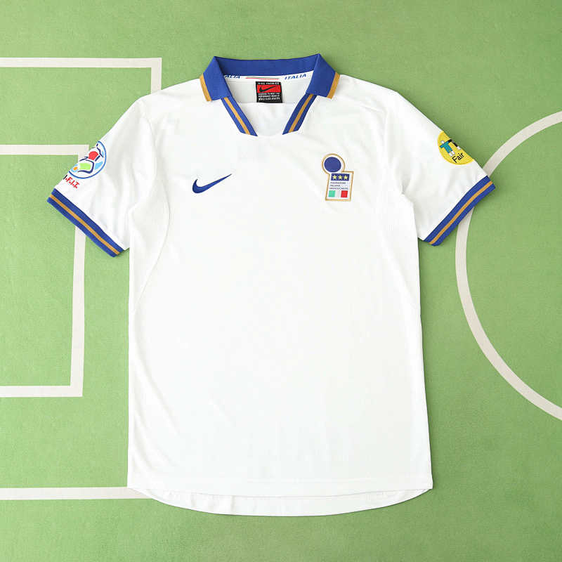 Italy Away Retro Fan Version