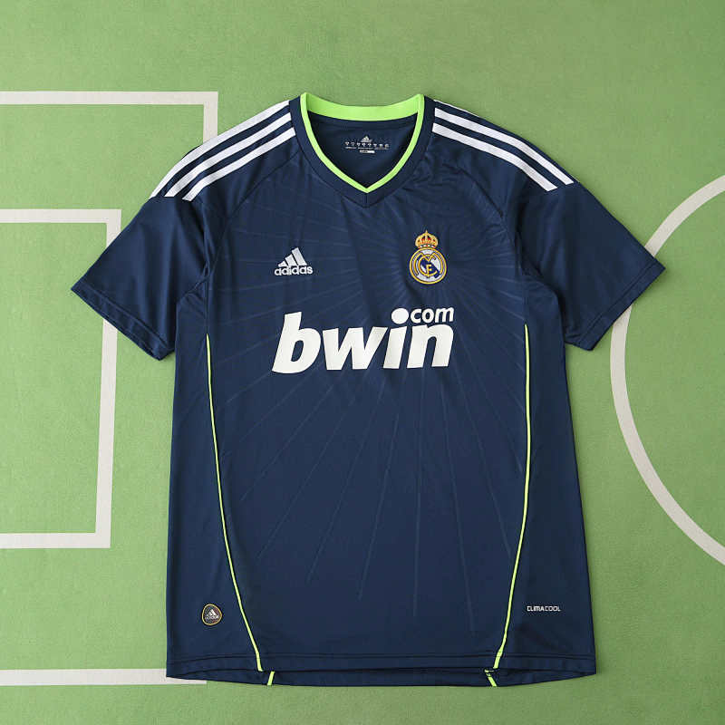 Real Madrid CF Away Retro Fan Version