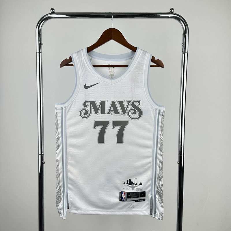 Nba Dallas Mavericks 77 Doncic