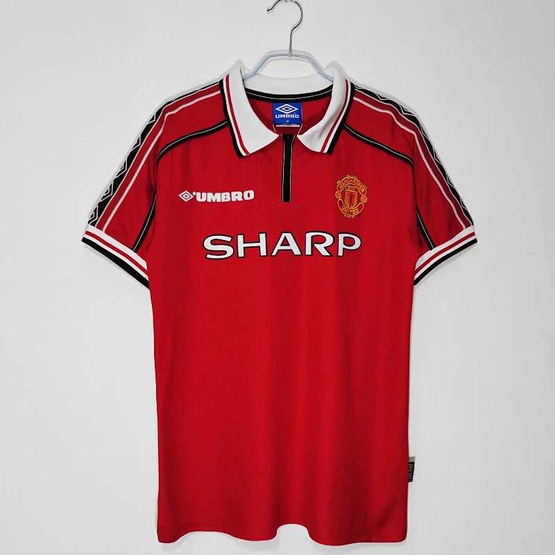Manchester United Home Retro Fan Version