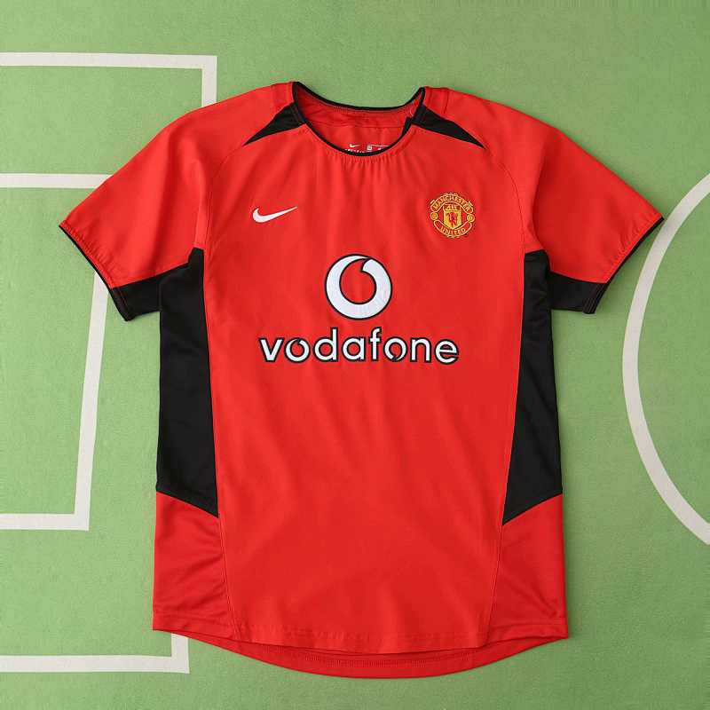 Manchester United F.C. Home Retro Fan Version