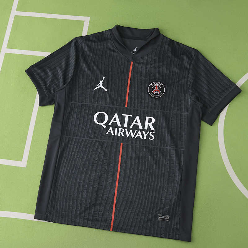 Paris Saint-Germain F.C. Fourth Fan Version