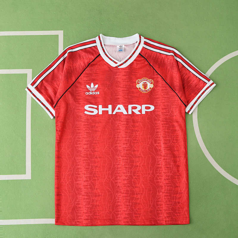 Manchester United F.C. Home Retro Fan Version