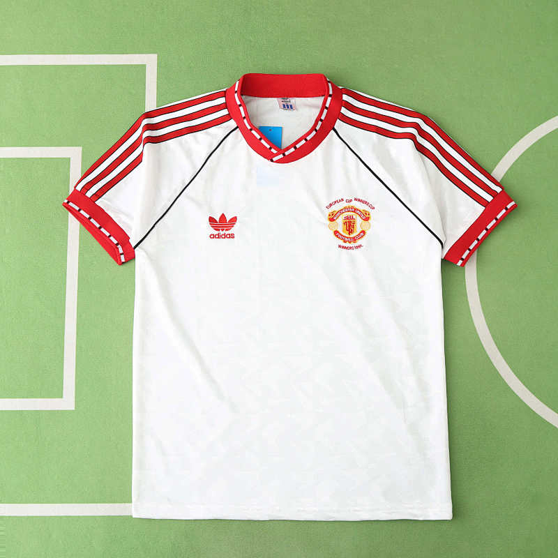 Manchester United F.C. Away Retro Fan Version