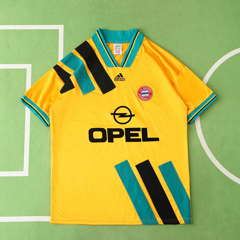 Fußball-Club Bayern München Away Retro Fan Version