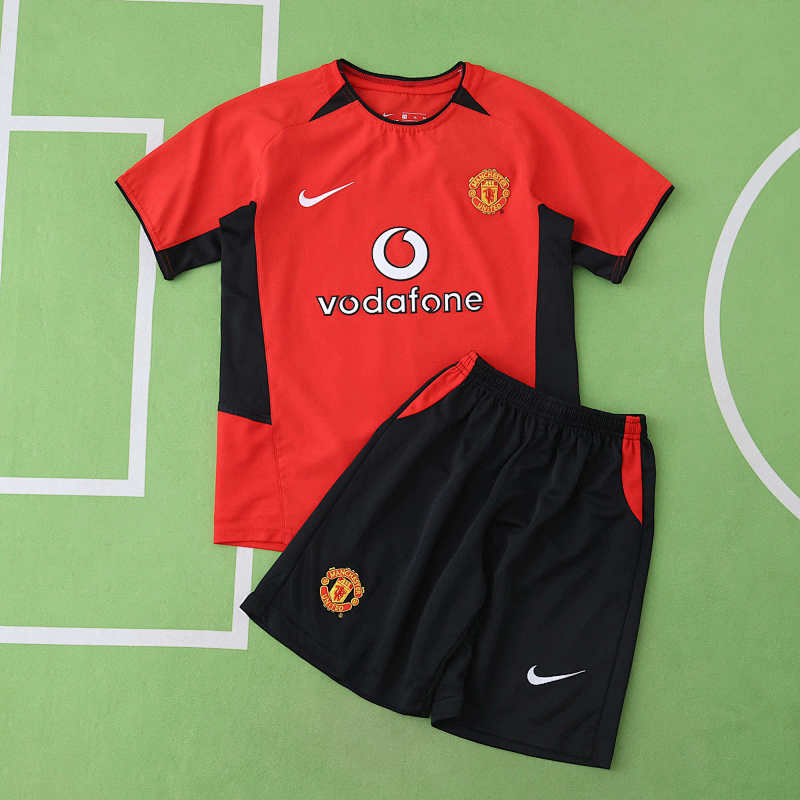 Manchester United F.C. Home Kids Kit