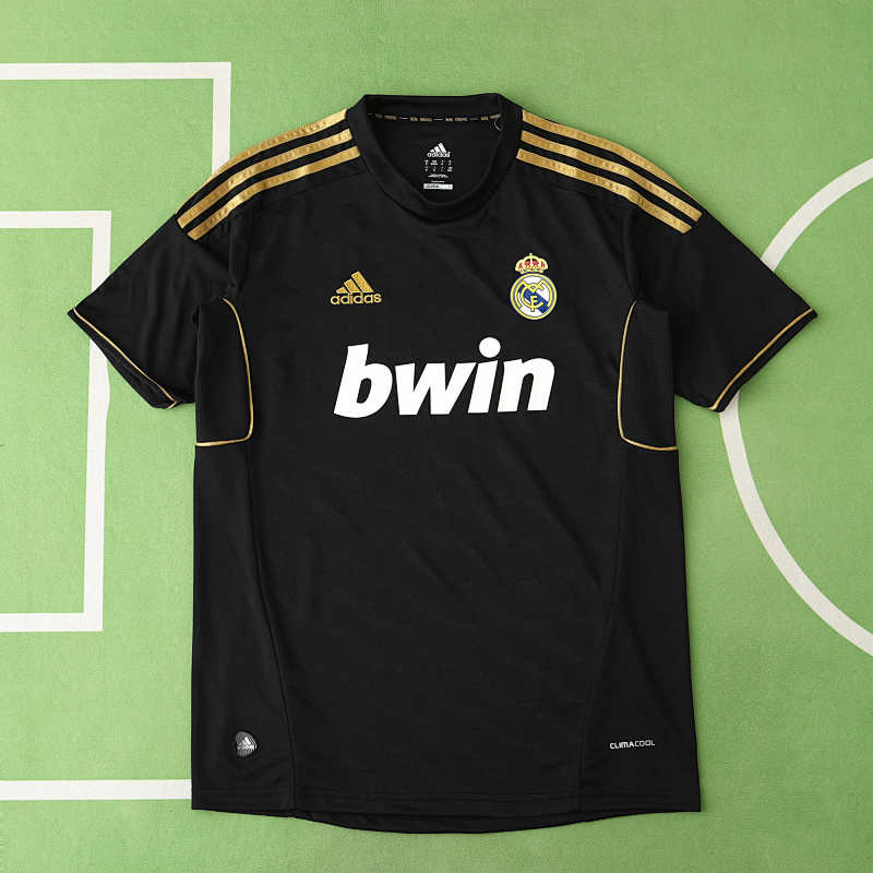 Real Madrid CF Away Retro Fan Version