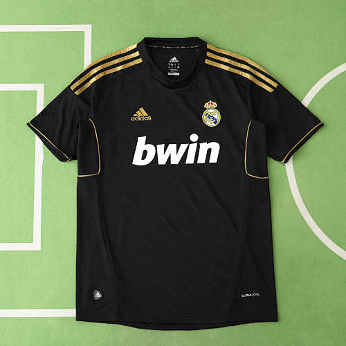 Real Madrid CF Away Retro Fan Version