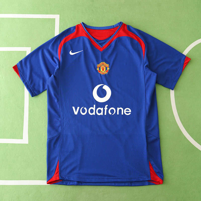 Manchester United F.C. Away Retro Fan Version