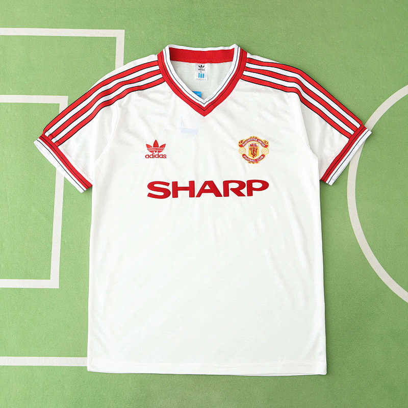 Manchester United F.C. Away Retro Fan Version