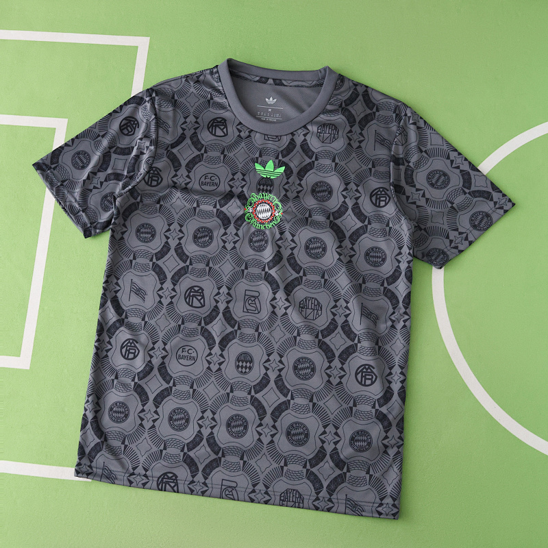 Fußball-Club Bayern München Training Shirt Fan Version