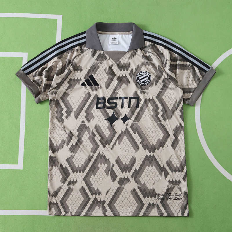 Fußball-Club Bayern München Training Clothes Fan Version