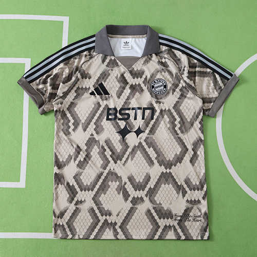 Fußball-Club Bayern München Training Clothes Fan Version