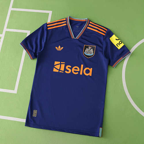 Newcastle United F.C. Third Player Version