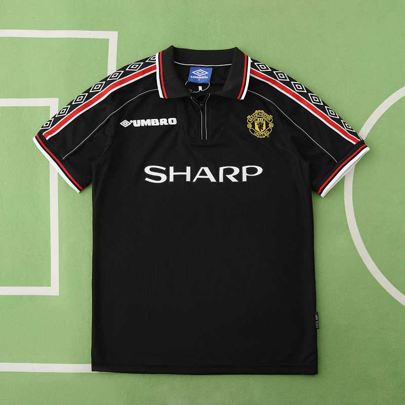 Manchester United F.C. Away Retro Fan Version