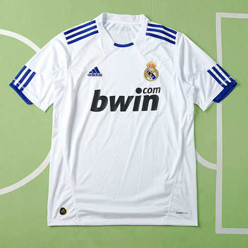 10-11 Season Real Madrid Home Retro Fan Version