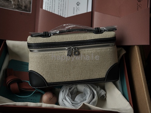 LP Extra Pocker Handbag Crossbody Bag