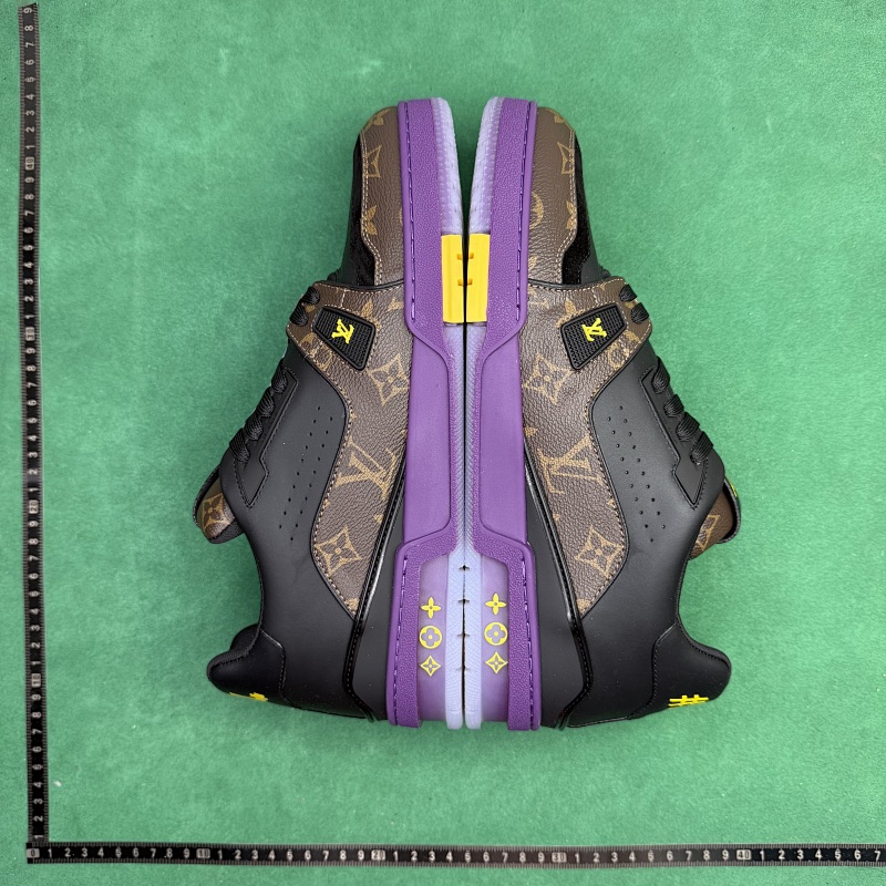 TT Batch Louis Vuitton Trainer