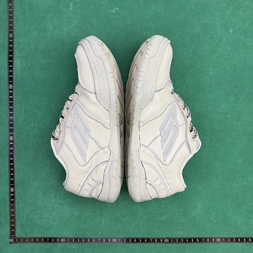 TT Batch Balenciaga Hamptons Worn-Out ZL 1.7