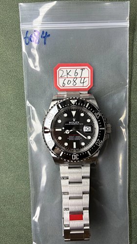 Rolex VS 43mm 2K6J6084