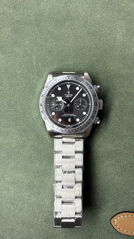 Tudor Twf