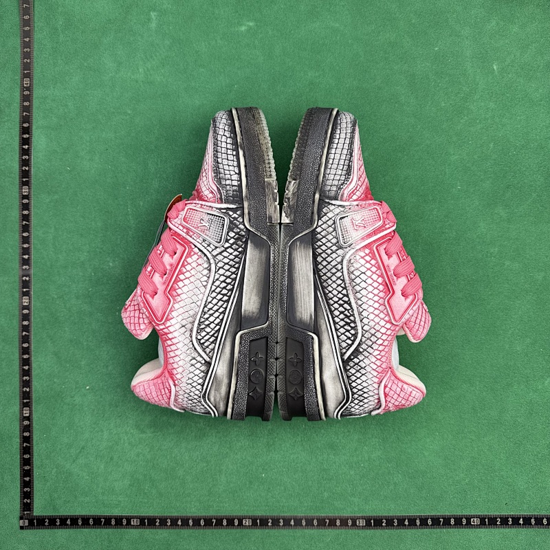 TT Batch Louis Vuitton Trainer