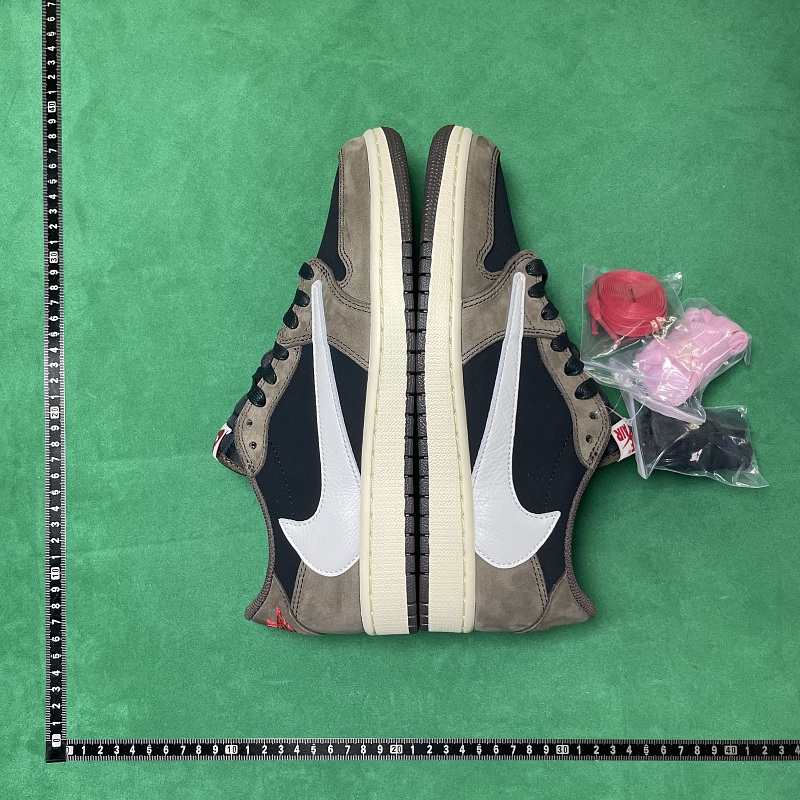 GD Batch DG Travis Scott X Jordan Air Jordan 1 Low OG TS SP ZL 1.4