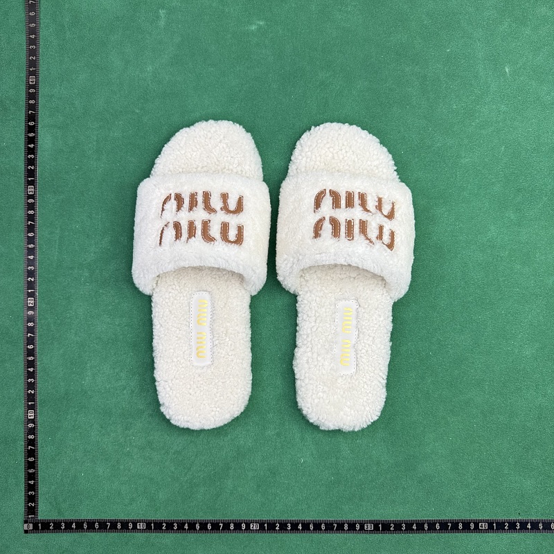 Miu Miu slides