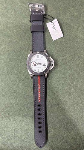 Panerai VS Pam1579 42mm
