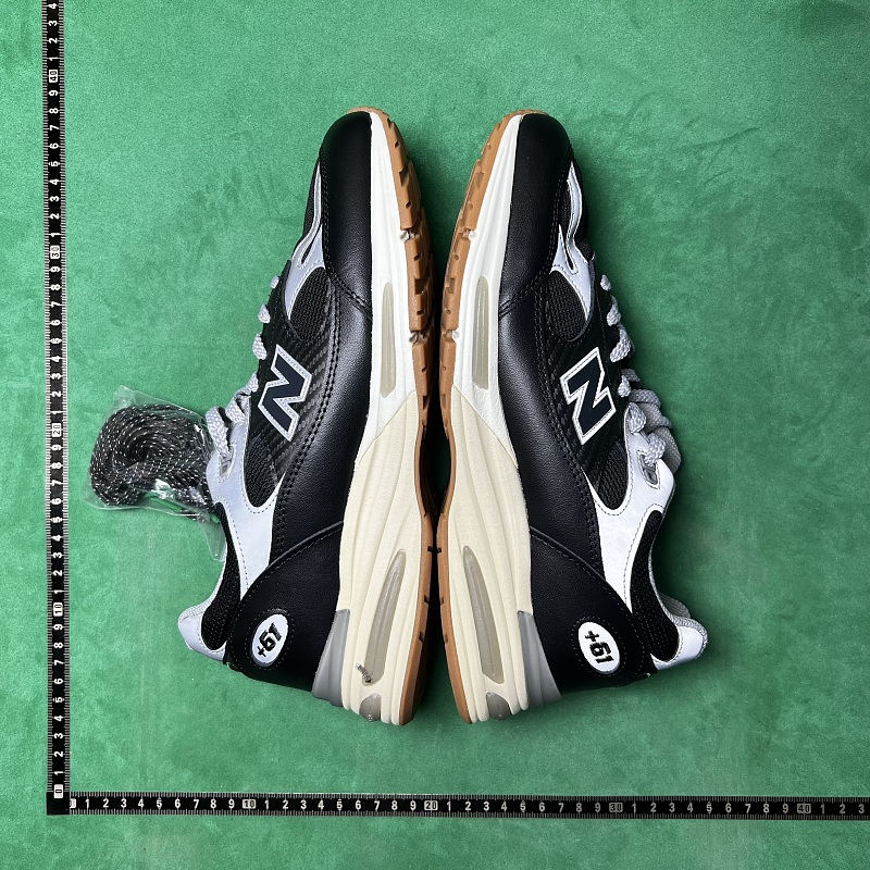 ZC Batch Up There X New Balance NB V2 Made In England ZL 1.3