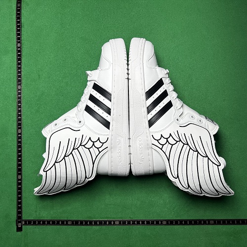 SH Batch Adidas Originals Adidas Originals X Jeremy Scott Wings 2.0