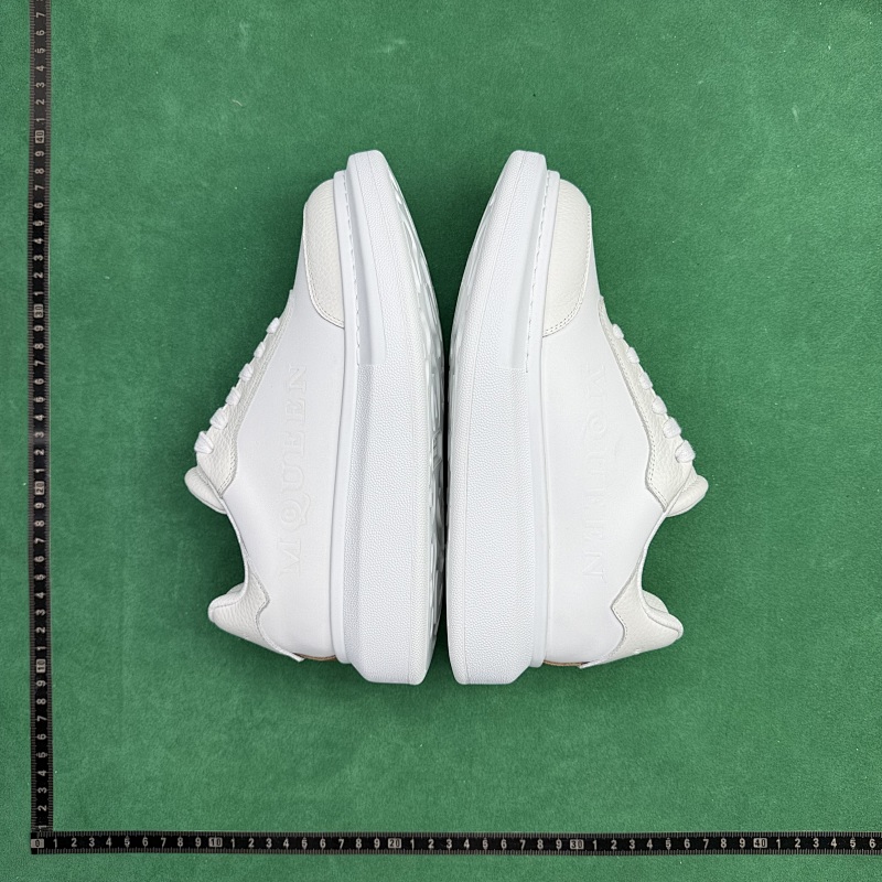 TT Batch Alexander McQueen Oversized Sneaker