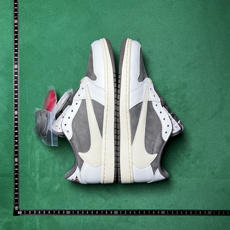 GD Batch F Jordan Travis Scott Air Jordan 1 Low OG SP ZL 1.4