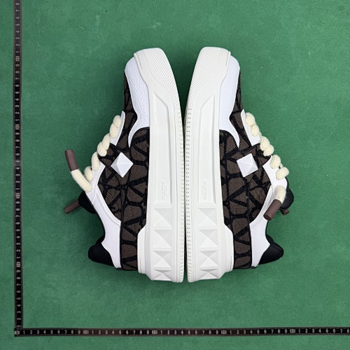 TT Batch Valentino One Stud XL Garavani
