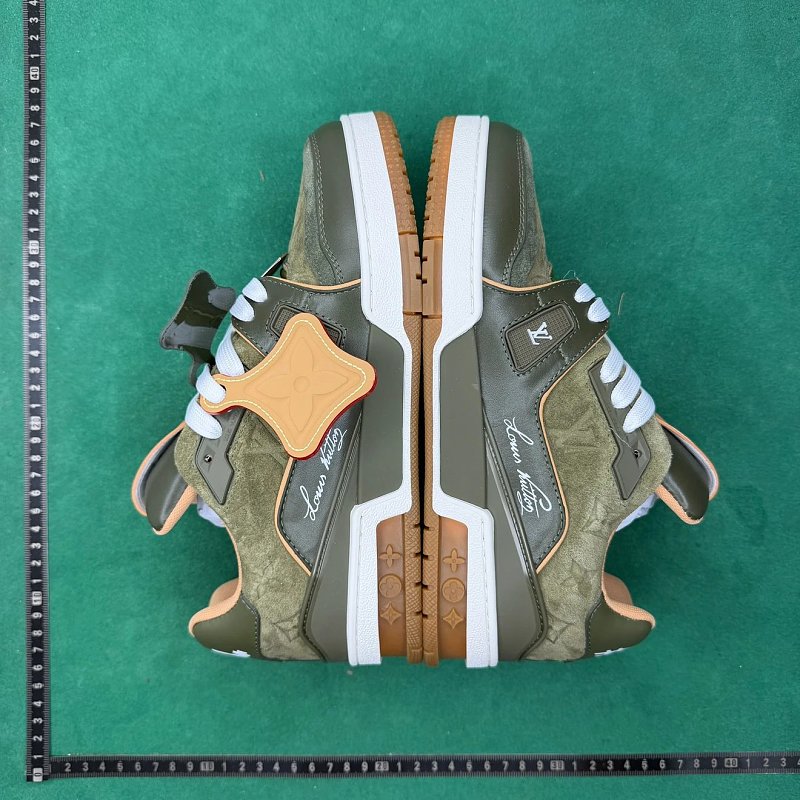 TT Batch Louis Vuitton Trainer