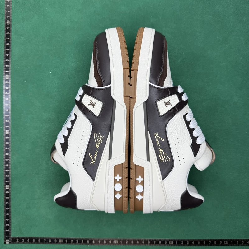 TT Batch Ouis Vuitton Trainer ZL 2.3