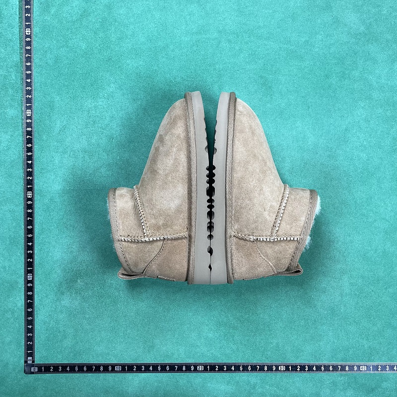Ugg Classic Ultra Mini