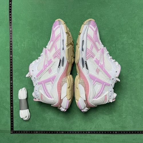 GO Batch Balenciaga 7.0 Runner Graffiti ZL 2.4