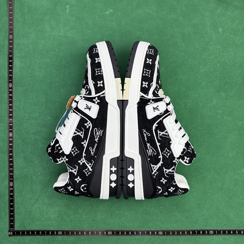 TT Batch Louis Vuitton Trainer