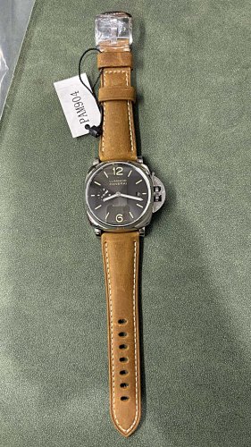 Panerai VS Pam904 42mm