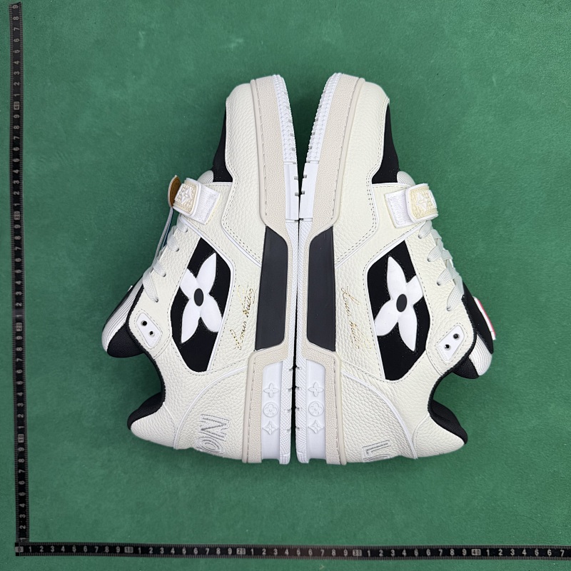 TT Batch Louis Vuitton Trainer