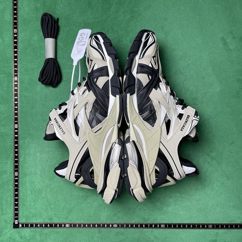 GO Batch Balenciaga Track 2.0 2.9