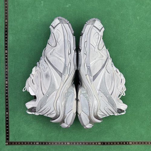 TT Batch Balenciaga Runner2.0