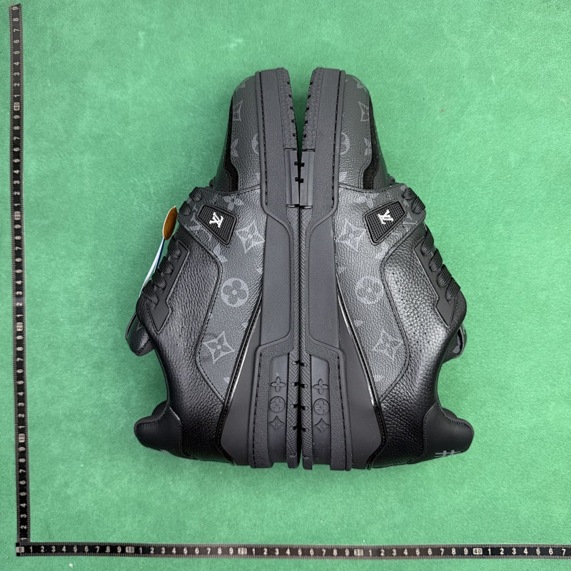 TT Batch Louis Vuitton Trainer