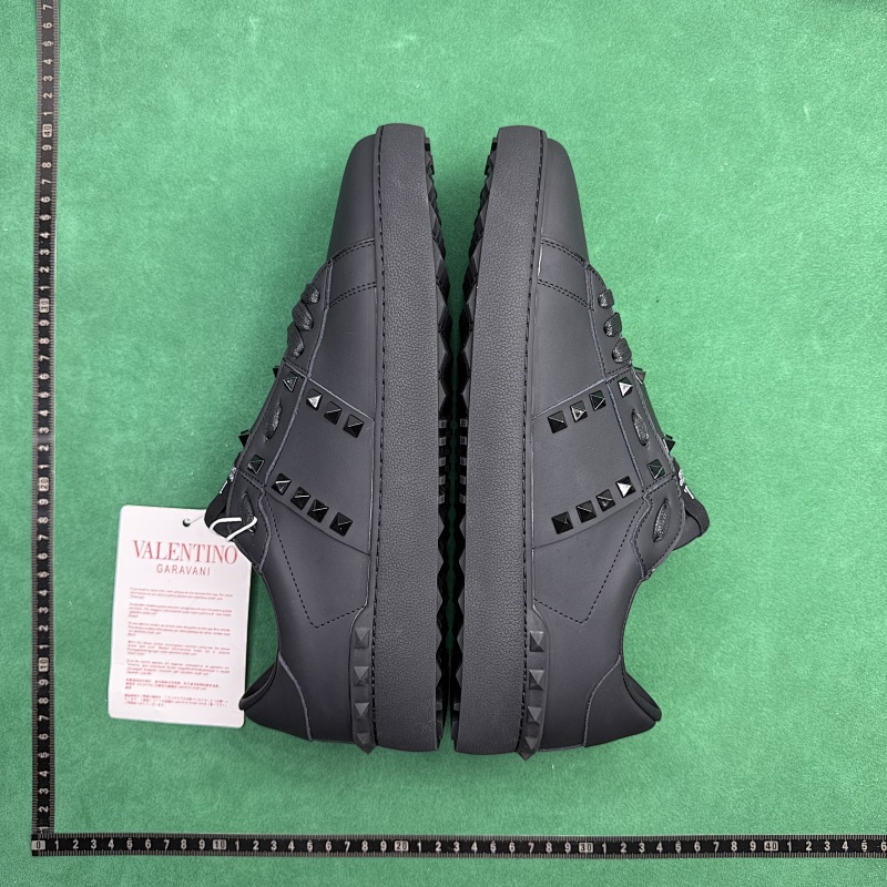 TT Batch Valentino Rockstud Garavani
