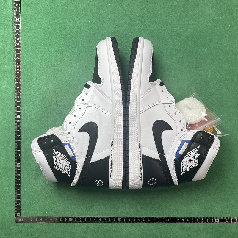 TD Batch Trophy Room X Jordan Air Jordan 1 Low OG Home ZL 1.5