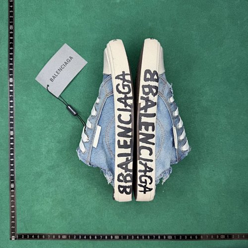TT Batch Balenciaga Paris