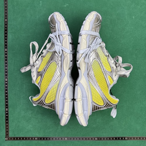 TT Batch Balenciaga Toe Spray